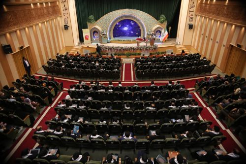 گزیده‌ای از مراسم تحلیف کارآموزان ورودی ۱۳۹۹ مرکز وکلای اصفهان